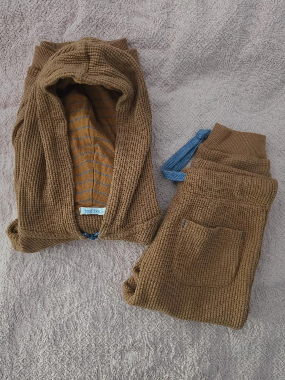 Ensemble Bout'Chou sweat zippé / pantalon, taille 18 mois